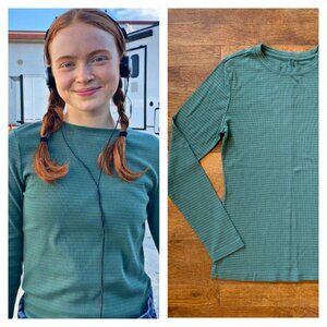 ASO Max in Stranger Things - Universal Thread Green Striped Long Sleeve Size S
